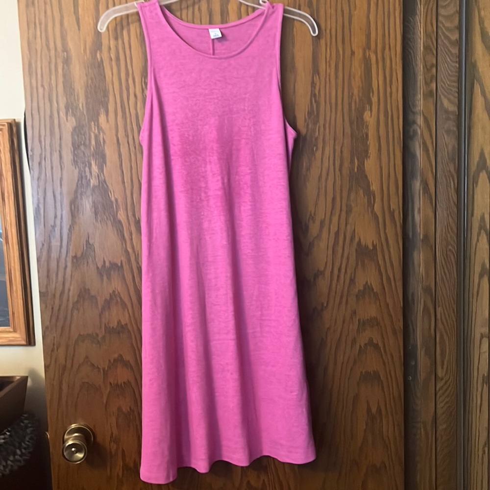 Old Navy sleeveless dress. Hot pink